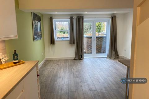 undefined, West Road, Reigate, RH2