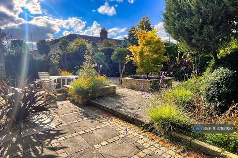 3 bedroom detached house to rent, Walton Road, Wetherby, LS22