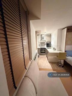 Studio to rent, Cambridge Street, London, SW1V