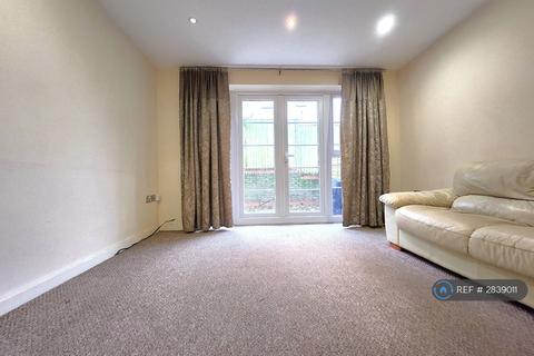 undefined, Kingswood Court, Luton, LU1