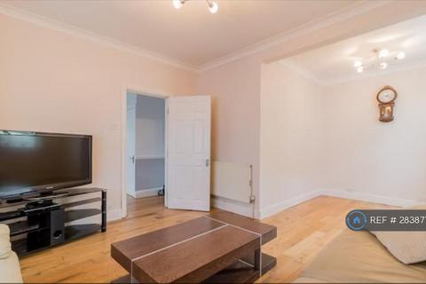 5 bedroom semi-detached house to rent, Sidcup Road, London, SE9