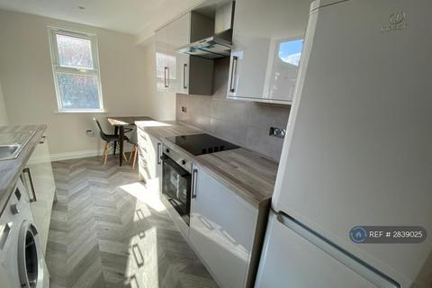 1 bedroom flat to rent, Winston Gardens, Leeds, LS6