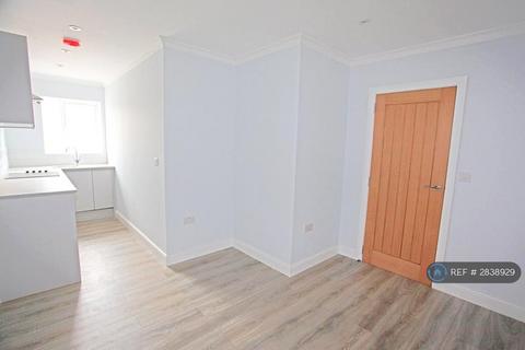undefined, Lea Bridge Road, London, E10
