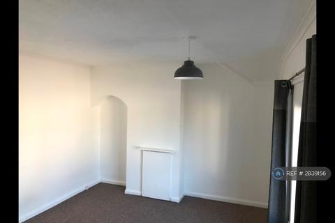 3 bedroom terraced house to rent, New Barns Avenue, Ely, CB7