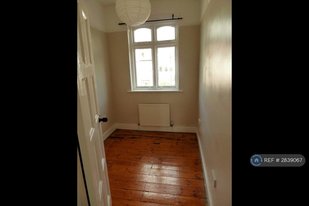 Small Bedroom