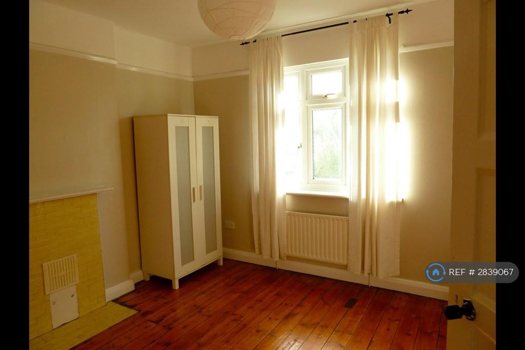 Rear Bedroom