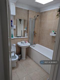 2 bedroom flat to rent, William Brown Court, London, SE27