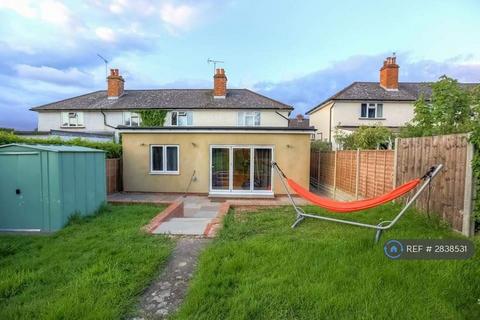 5 bedroom semi-detached house to rent, The Chase, Guildford, GU2
