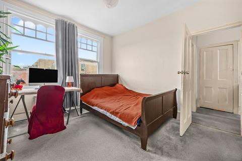 2 bedroom flat for sale, Southampton Way, London