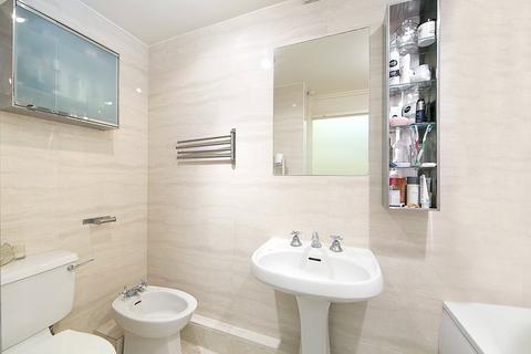 2 bedroom flat to rent, Belgrave Mansions, Belgrave Gardens, London