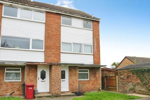 Harrogate Court, Langley