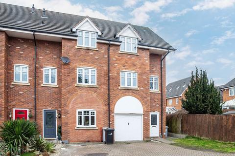 3 bedroom townhouse for sale, Haydn Jones Drive, Stapeley, Nantwich