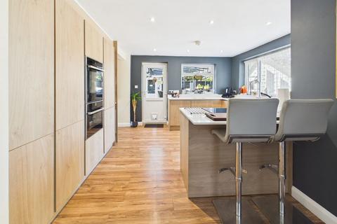 3 bedroom detached bungalow for sale, 90 Witham Road, Woodhall Spa