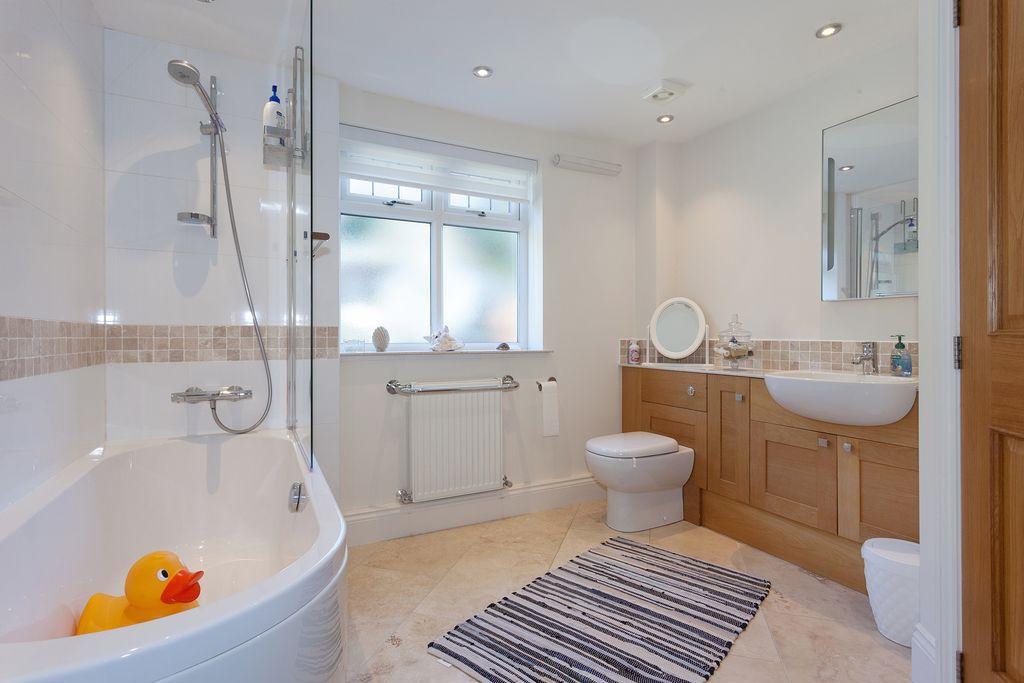 JACK &amp; JILL EN SUITE