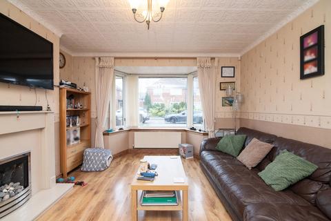 3 bedroom semi-detached house for sale, Kent Road, Wednesbury