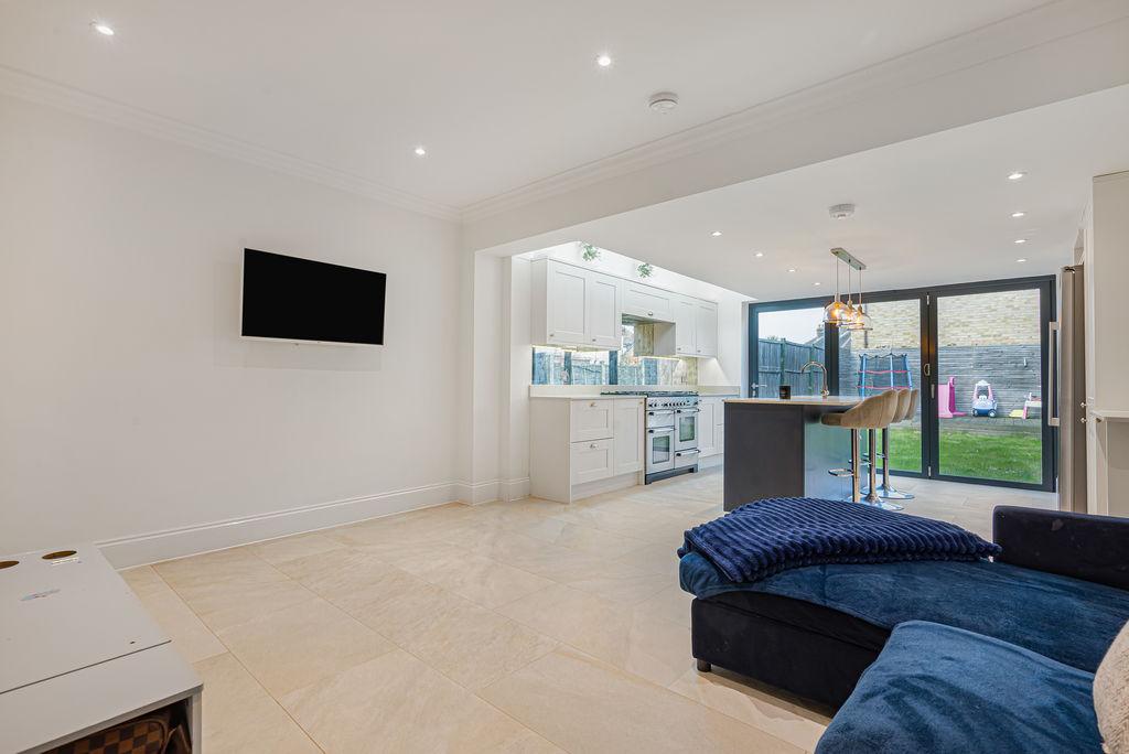 Kitchen/Reception