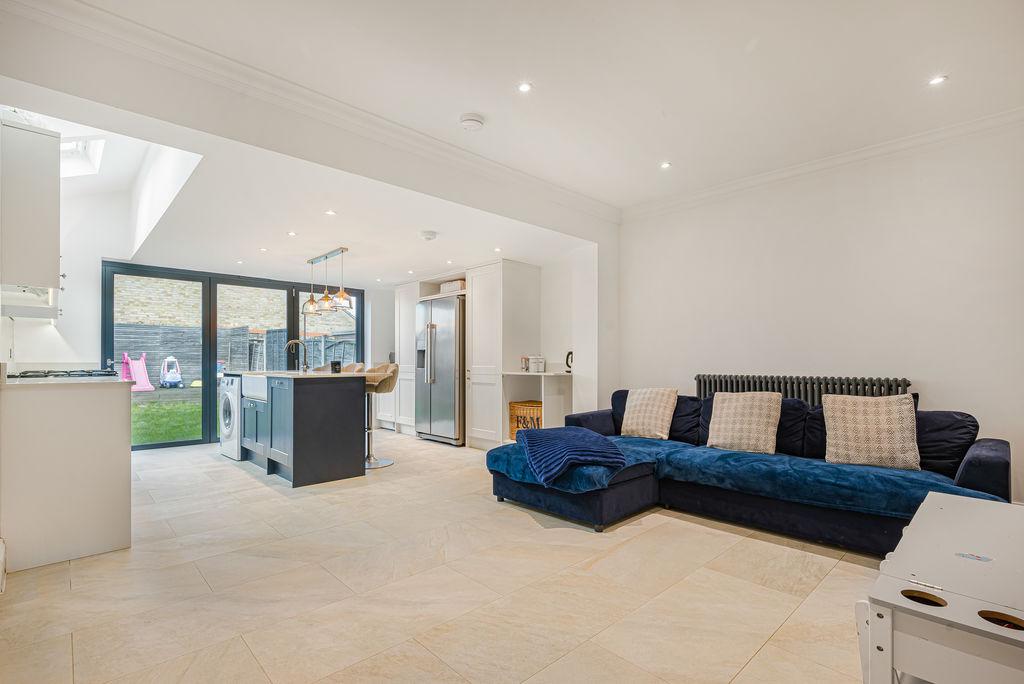 Kitchen/Reception