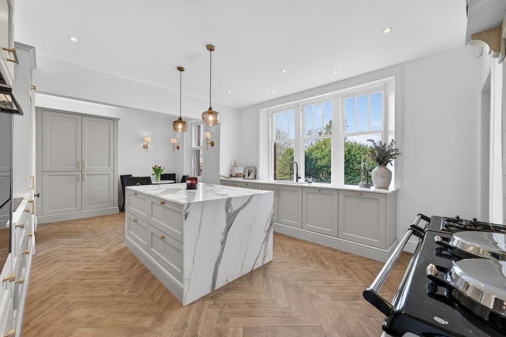 Dining Kitchen