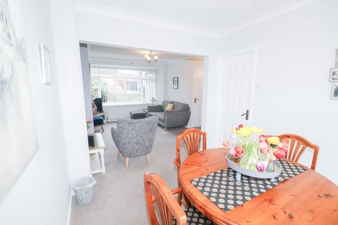 3 bedroom semi-detached house for sale, Silverdale Drive, Winlaton