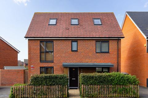 5 bedroom detached house for sale, Gladiator Road, Upper Cambourne, CB23