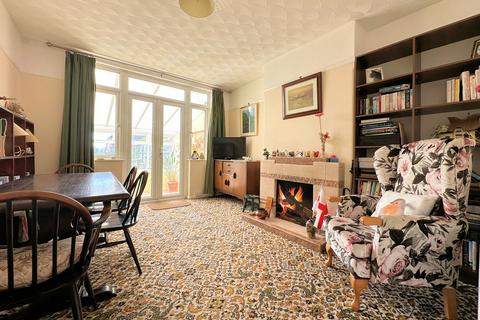 3 bedroom semi-detached house for sale, Romsey Avenue, Fareham PO16