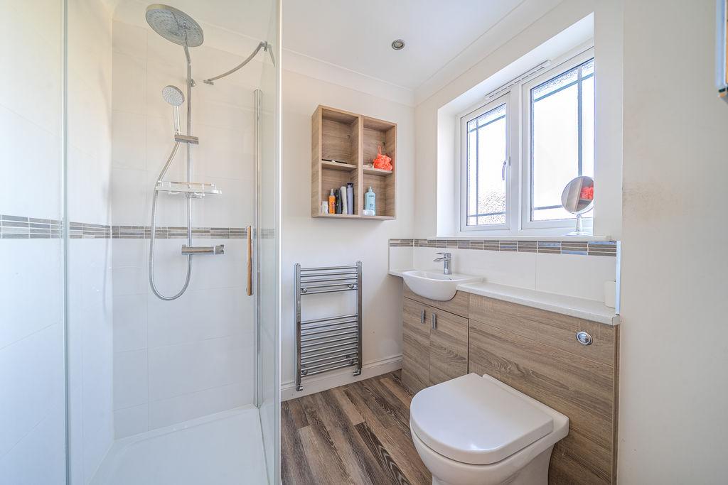 En Suite To Bedroom