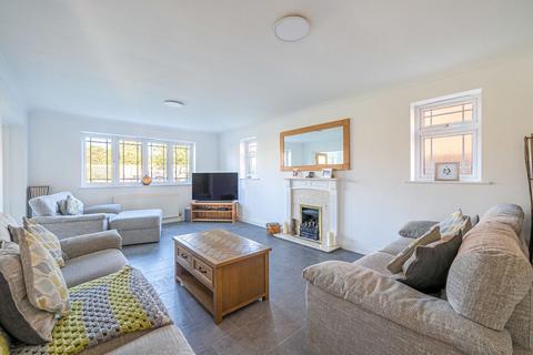 4 bedroom detached house for sale, Chester Crescent, Lee-On-The-Solent, PO13