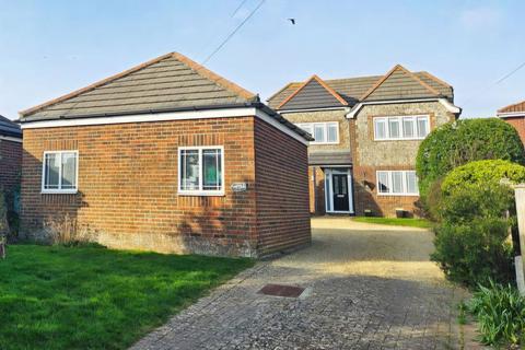 4 bedroom detached house for sale, Chester Crescent, Lee-On-The-Solent, PO13
