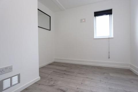 1 bedroom flat to rent, Pycroft Way, N9
