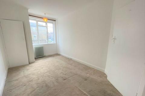 1 bedroom apartment for sale, Du Cane Court, Balham High Road Balham SW17 7JJ