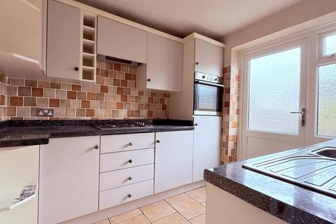 2 bedroom end of terrace house for sale, Chenies Close, Allesley Park - CASH BUYER ONLY