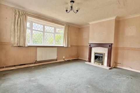 2 bedroom end of terrace house for sale, Chenies Close, Allesley Park - CASH BUYER ONLY