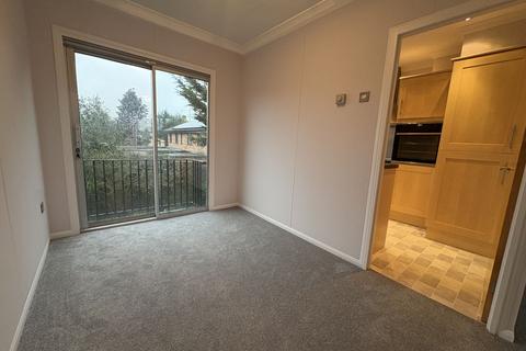 undefined, Linden Close, Iver, SL0