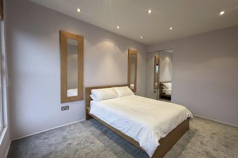 undefined, Linden Close, Iver, SL0