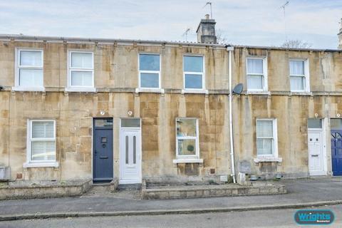3 bedroom terraced house to rent, Manor Road, Bath