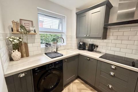 1 bedroom apartment to rent, Montonmill Gardens, Manchester