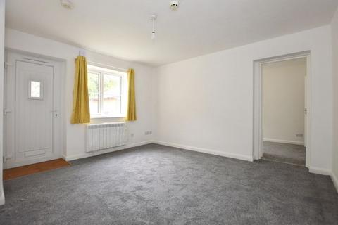 undefined, Marshmead Close, Clarendon         *NO ONWARD CHAIN*