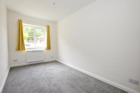 undefined, Marshmead Close, Clarendon         *NO ONWARD CHAIN*
