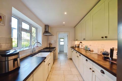 undefined, Wain-A-Long Road, Salisbury            *VIDEO TOUR*