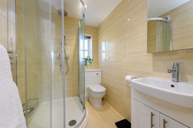 En-Suite Shower