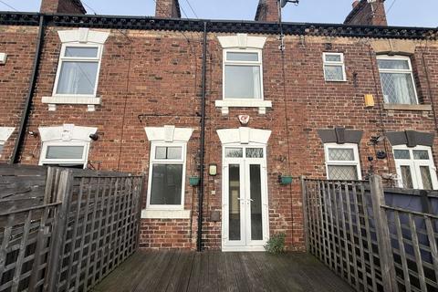 3 bedroom terraced house to rent, Dennington Lane, Wakefield