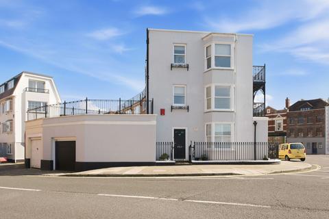 3 bedroom semi-detached house for sale, High Street, Old Portsmouth