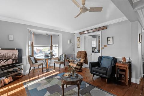 3 bedroom semi-detached house for sale, High Street, Old Portsmouth
