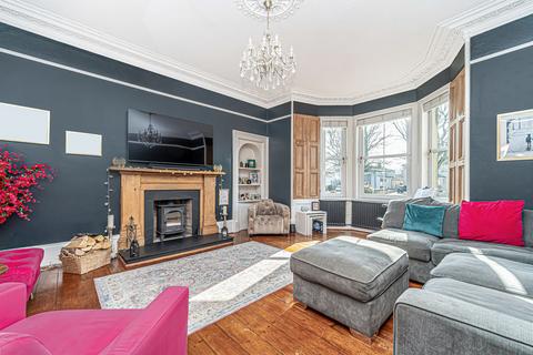 3 bedroom end of terrace house for sale, Bennochy Road, Kirkcaldy