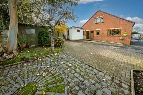 3 bedroom detached bungalow for sale, New Birmingham Road, Oldbury B69
