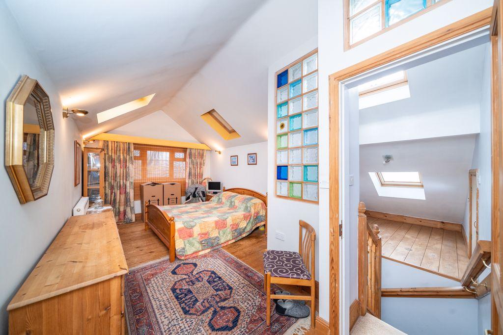 1 st floor bedroom 1