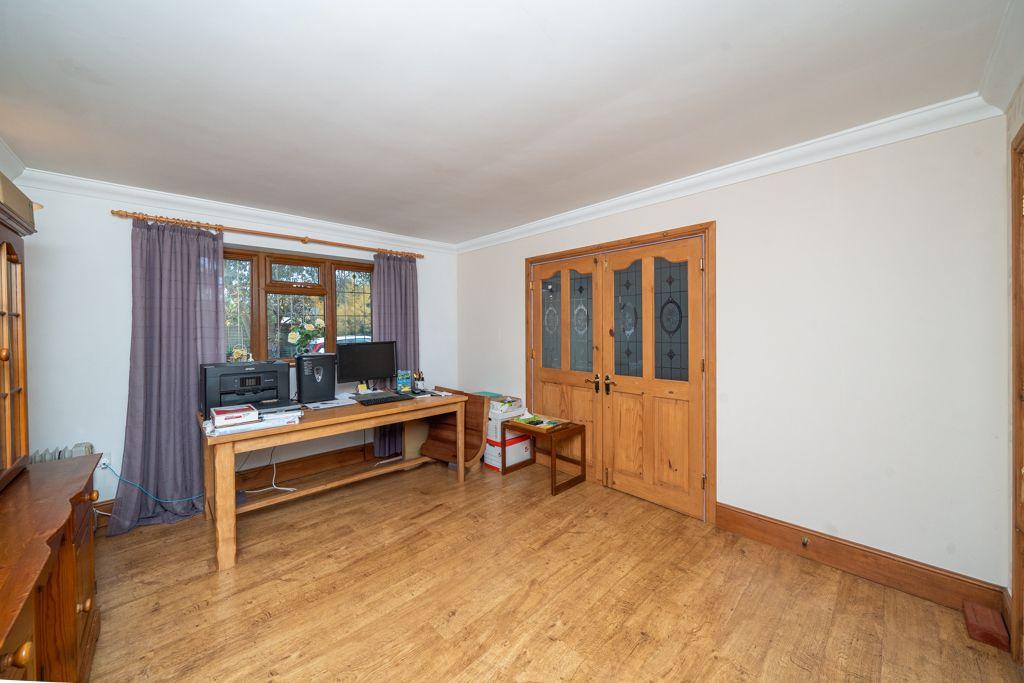 Dining room/bedroom