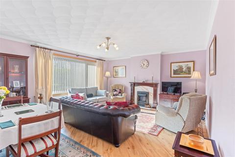undefined, Sibbalds Brae, Bathgate EH48