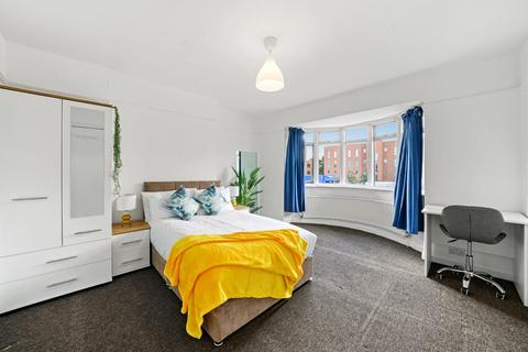 undefined, Western Avenue, London W3