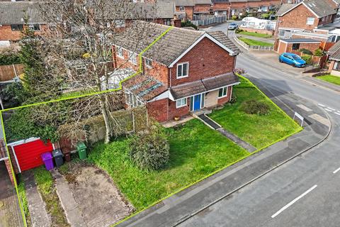 2 bedroom semi-detached house for sale, Lyndale Drive, Wolverhampton WV11